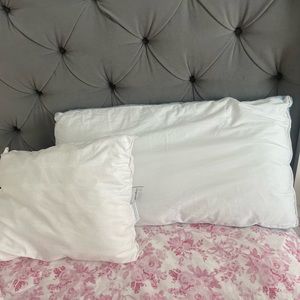 1 White Large Pillow